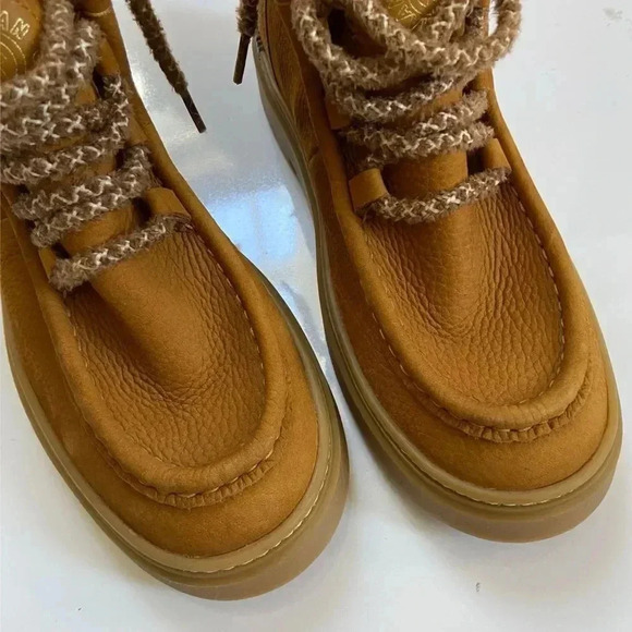 NWT Cole Haan Waterproof Summit Leather Chukka Bootie size 8.5 - Picture 8 of 16